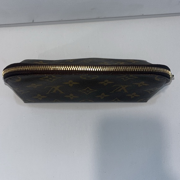 Louis Vuitton Monogram PM Cosmetic Makeup Bag - Picture 3 of 8